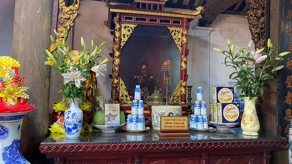 nghiên cứu chuyên sâu về hai bảo vật quốc gia tại chùa Đậu hình ảnh 2 nghien cuu chuyen sau ve hai bao vat quoc gia tai chua Dau hinh anh 2