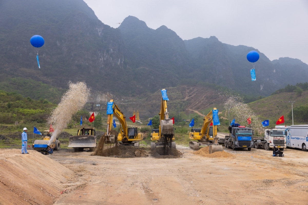 tập đoàn xuân thiện khởi công nhà máy sản xuất vôi và bột nhẹ tại hòa bình hình ảnh 2 tap doan xuan thien khoi cong nha may san xuat voi va bot nhe tai hoa binh hinh anh 2