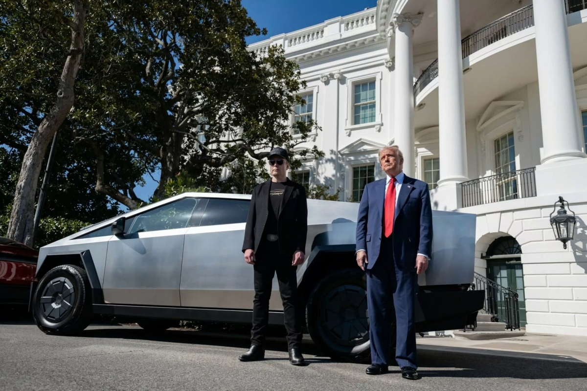 Tổng thống Mỹ Donald Trump: "Tôi không quan tâm" nếu giá xe tăng do thuế quan