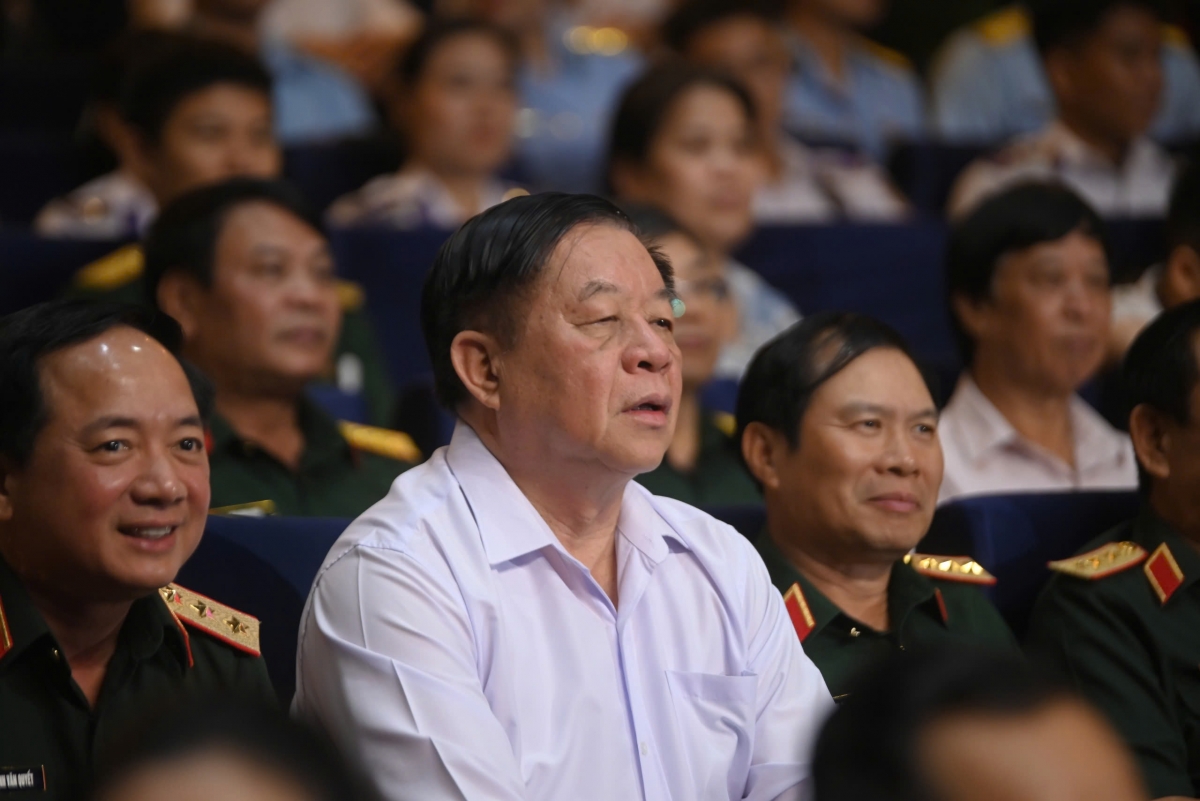bài ca thống nhất khắc họa thời kỳ hào hùng của lịch sử dân tộc hình ảnh 2 bai ca thong nhat khac hoa thoi ky hao hung cua lich su dan toc hinh anh 2
