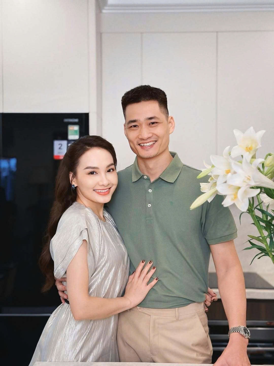 sao việt 26 4 sam gây tranh cãi khi đăng ảnh che mặt chồng hình ảnh 2 sao viet 26 4 sam gay tranh cai khi dang anh che mat chong hinh anh 2