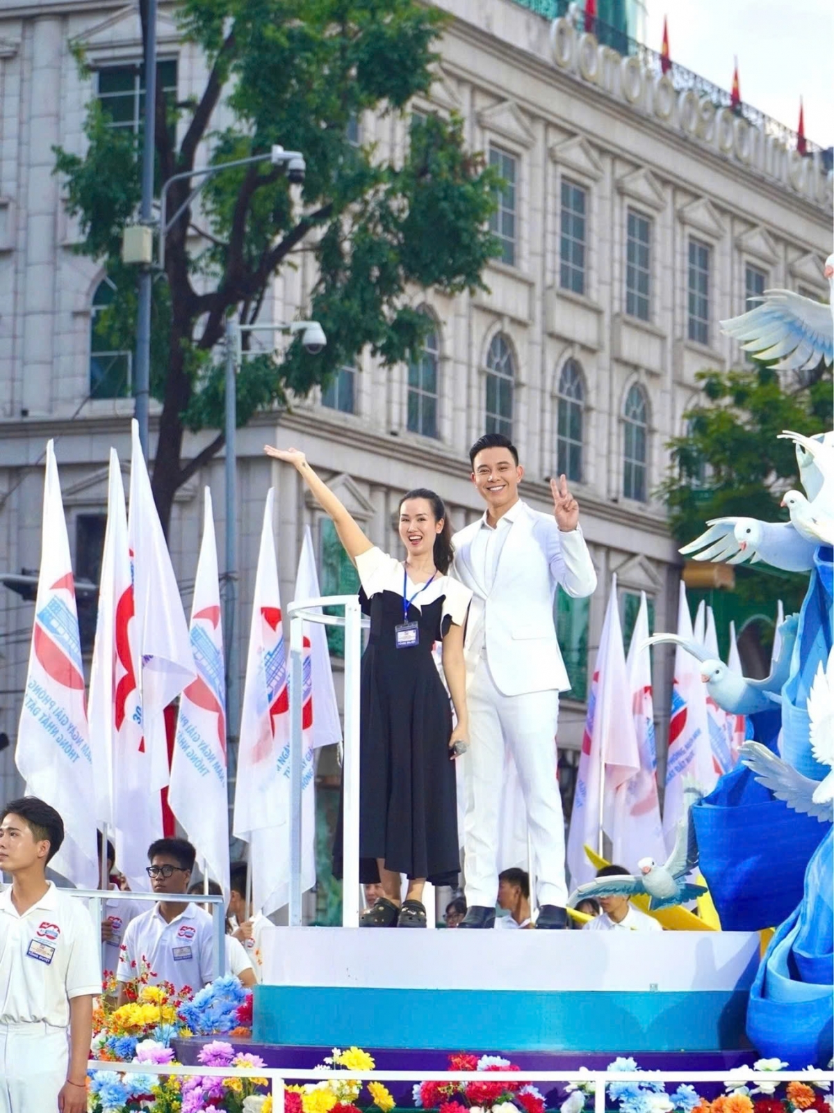 sao việt 29 4 h hen niê lộ vòng hai lùm lùm giữa tin đồn mang thai hình ảnh 4 sao viet 29 4 h hen nie lo vong hai lum lum giua tin don mang thai hinh anh 4