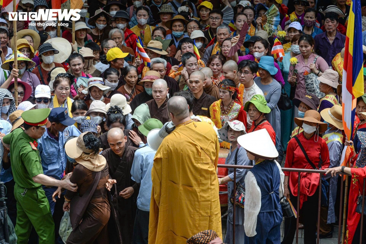 buddha s sarira now enshrined at tam chuc pagoda for veneration picture 10 buddha s sarira now enshrined at tam chuc pagoda for veneration picture 10