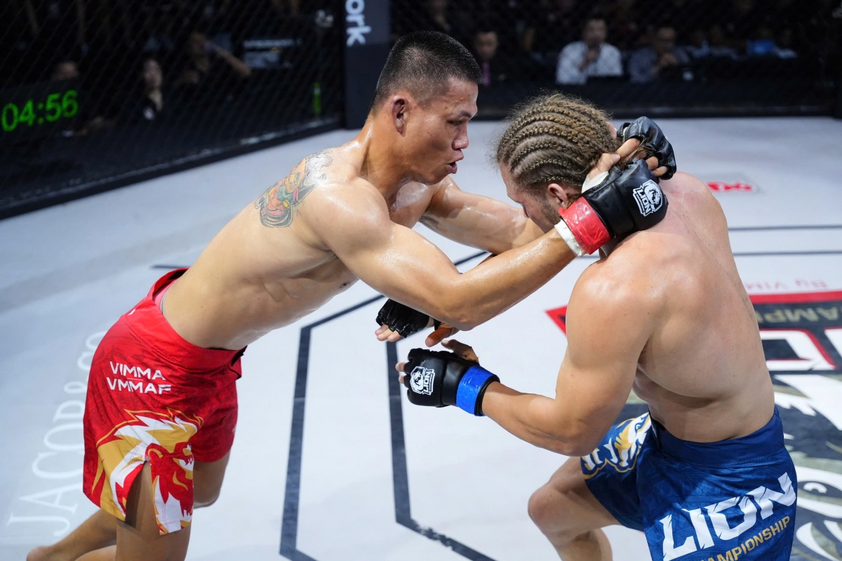 phạm công minh bảo vệ đai vô địch lion championship 22 sau trận đấu cảm xúc hình ảnh 1 pham cong minh bao ve dai vo dich lion championship 22 sau tran dau cam xuc hinh anh 1
