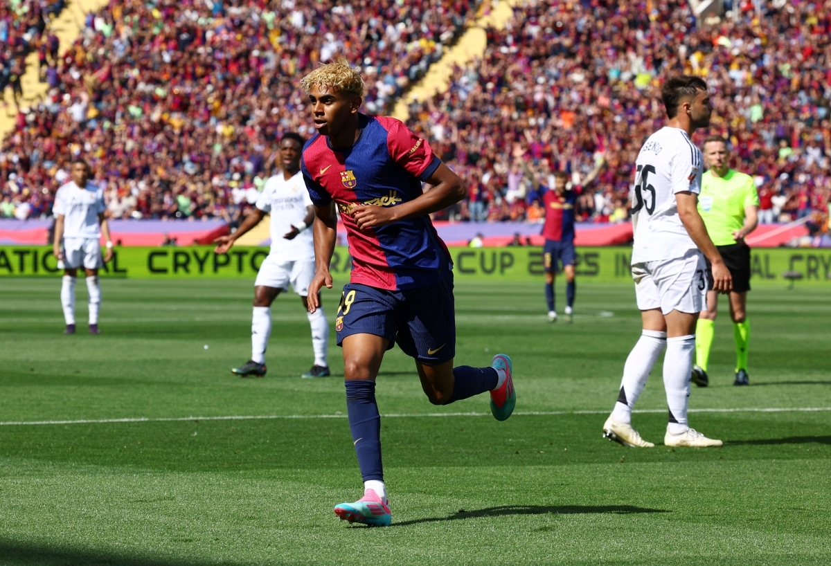 En direct du Barça 4-3 Real Madrid Kylian Mbappé inscrit un triplé image 5 Match en direct du Barça 4-3 Real Madrid Kylian Mbappé marque un triplé photo 5