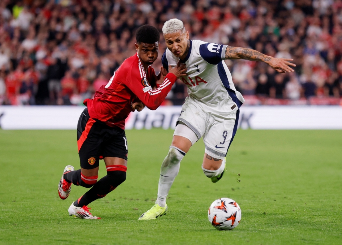 tottenham hạ gục mu để đăng quang ngôi vô địch cúp c2 châu Âu 2024 2025 hình ảnh 7 tottenham ha guc mu de dang quang ngoi vo dich cup c2 chau Au 2024 2025 hinh anh 7