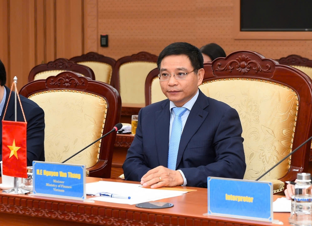 bo truong tai chinh dn viet muon tang cuong su hien dien tai thi truong hoa ky hinh anh 1
