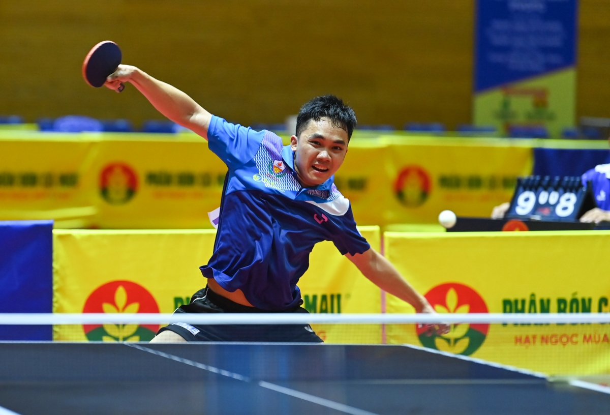Hành trình vươn tầm của Đinh Anh Hoàng: Từ “gà nòi” tới cú hat-trick vàng VĐQG