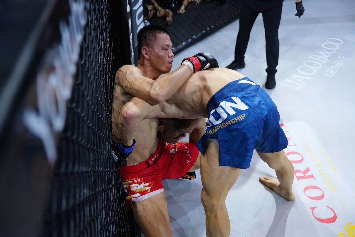 phạm công minh bảo vệ đai vô địch lion championship 22 sau trận đấu cảm xúc hình ảnh 2 pham cong minh bao ve dai vo dich lion championship 22 sau tran dau cam xuc hinh anh 2