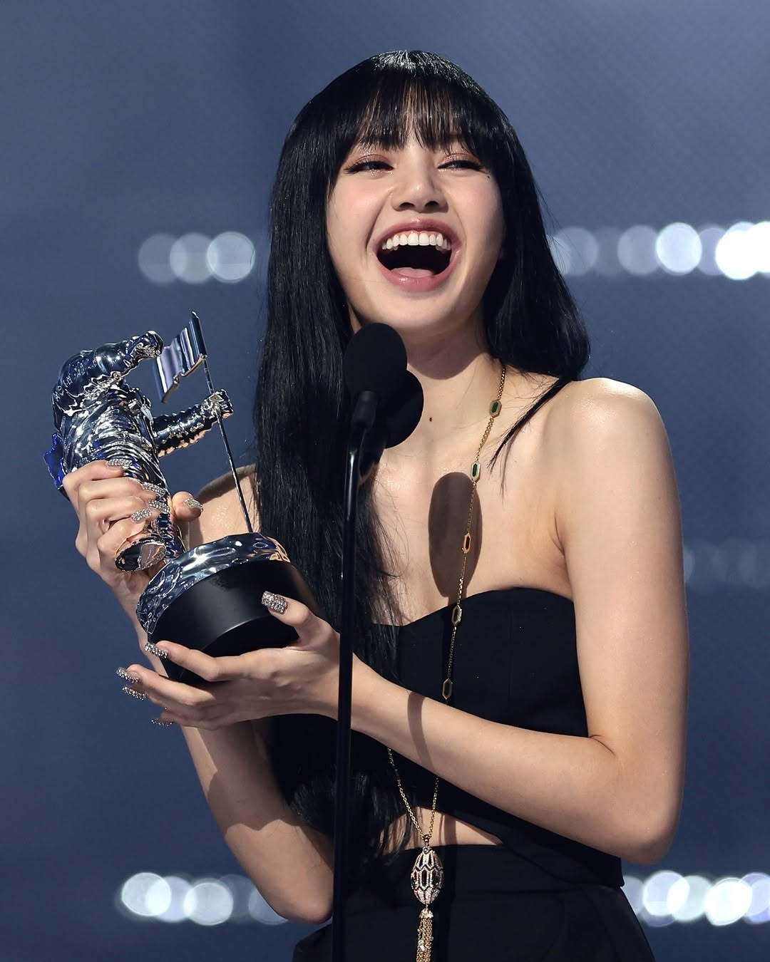 lisa, rose va nhung sao han co su nghiep solo thanh cong hinh anh 1 lisa, rose va nhung sao han co su nghiep solo thanh cong hinh anh 1