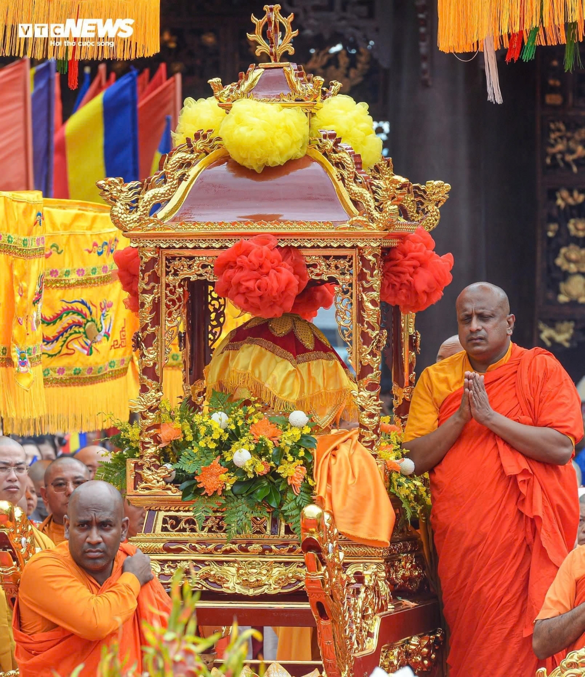 buddha s sarira now enshrined at tam chuc pagoda for veneration picture 4 buddha s sarira now enshrined at tam chuc pagoda for veneration picture 4