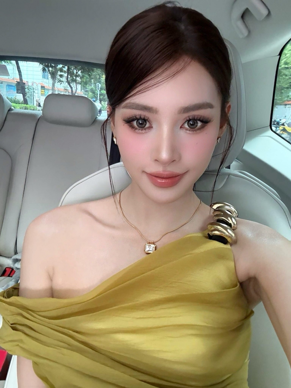 sao việt 9 5 tiểu vy được khen xinh như búp bê hình ảnh 1 sao viet 9 5 tieu vy duoc khen xinh nhu bup be hinh anh 1