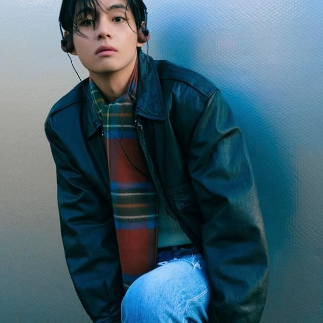 ca khúc slow dancing của ca sĩ v bts vượt mốc 500 triệu lượt nghe trên spotify hình ảnh 1 ca khuc slow dancing cua ca si v bts vuot moc 500 trieu luot nghe tren spotify hinh anh 1