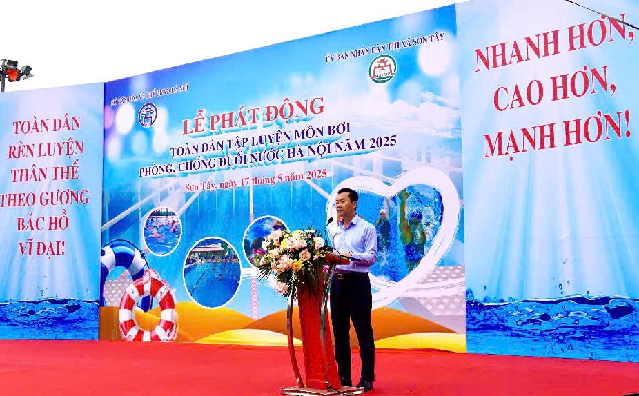 gan 2.000 nguoi du phat dong toan dan tap boi, phong, chong duoi nuoc hinh anh 1