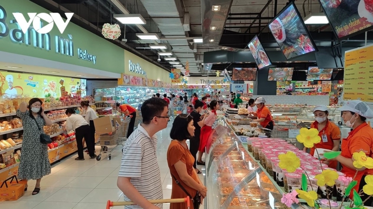 Rising apartment rental and food prices fuel April CPI up again
