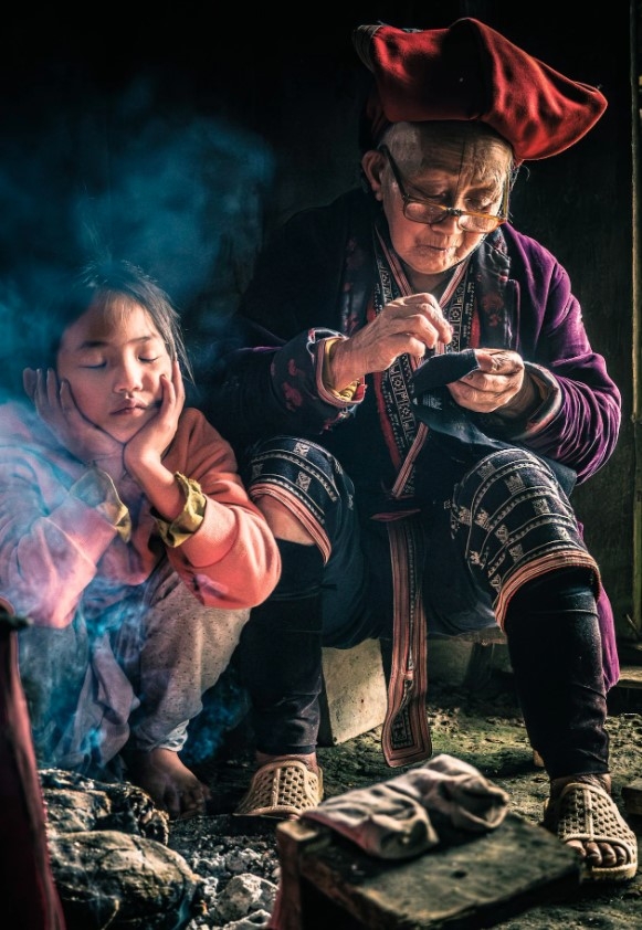 portrait of red dao generations wins top prize at national geographic contest picture 1 portrait of red dao generations wins top prize at national geographic contest picture 1