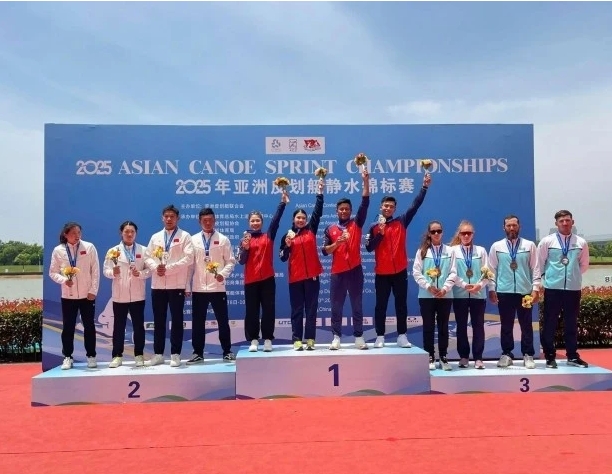vietnam makes wave with gold medal at asian canoeing championship picture 1 vietnam makes wave with gold medal at asian canoeing championship picture 1