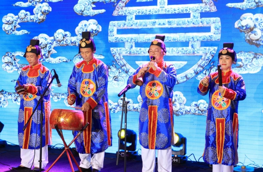 hue royal music captivates swiss audience picture 1 hue royal music captivates swiss audience picture 1
