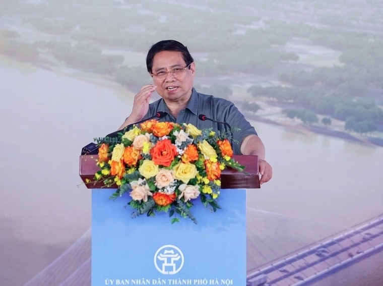 prime minister launches construction of bridge spanning the red river picture 1 prime minister launches construction of bridge spanning the red river picture 1