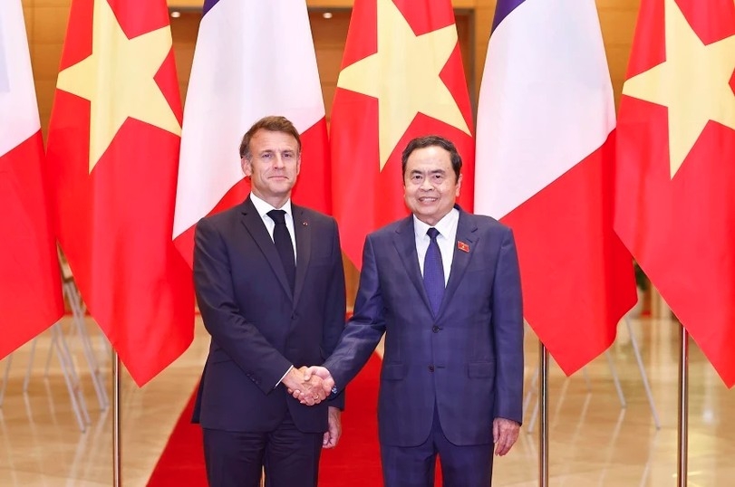 top legislator meets with french president picture 1 top legislator meets with french president picture 1