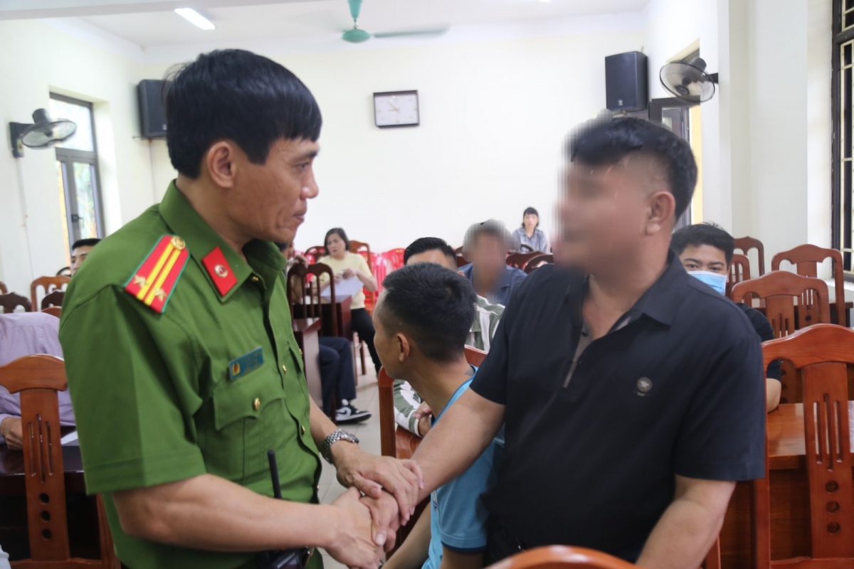 Đặc xá - cơ hội cho những người lầm lỗi làm lại cuộc đời hình ảnh 3 Dac xa - co hoi cho nhung nguoi lam loi lam lai cuoc doi hinh anh 3