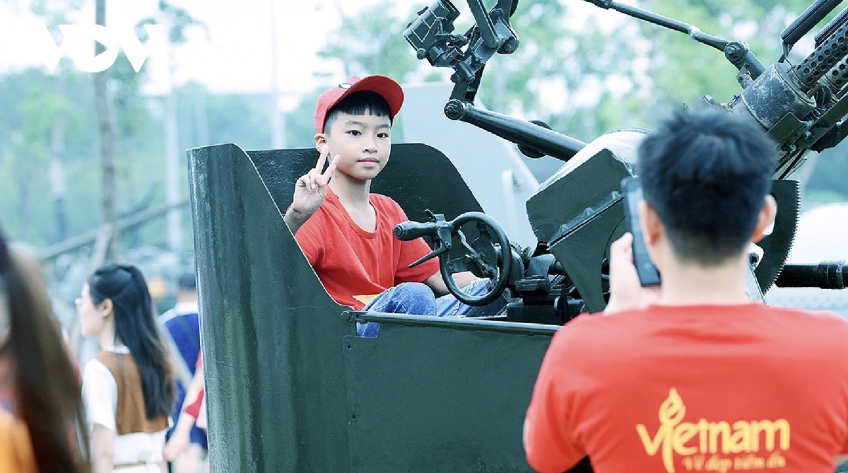 diverse activities mark 50 years of national reunification picture 3
