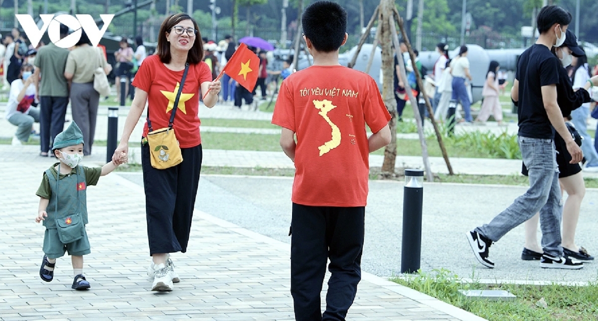 diverse activities mark 50 years of national reunification picture 5