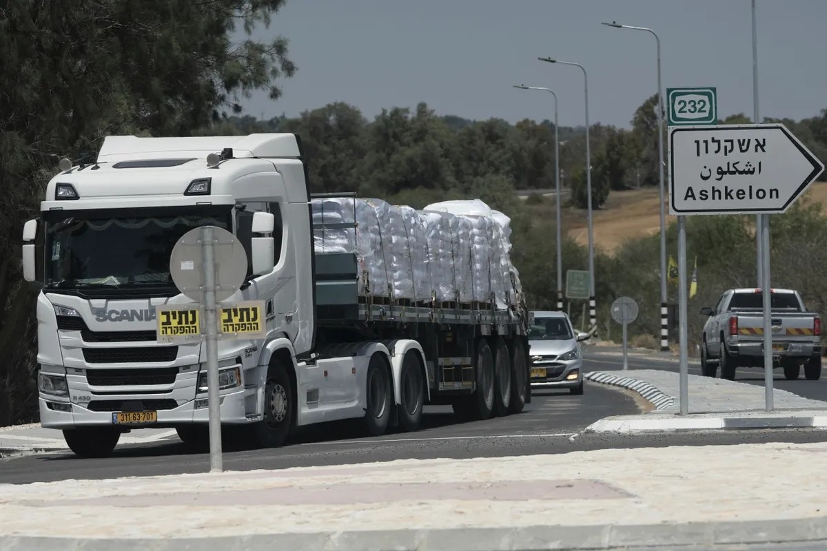 thêm 100 chuyến hàng cứu trợ vào gaza hình ảnh 1 them 100 chuyen hang cuu tro vao gaza hinh anh 1