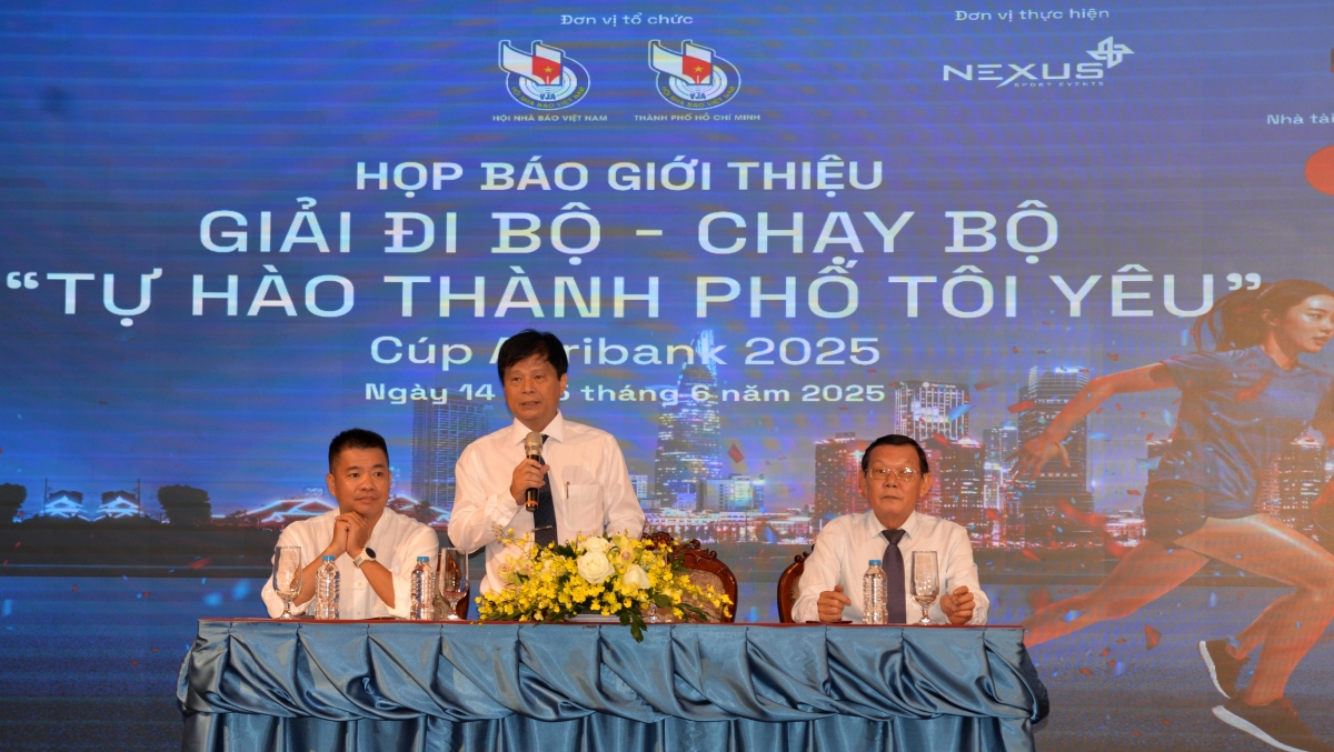 1.000 người làm báo tham gia Giải chạy "Tự hào Thành phố tôi yêu" 2025