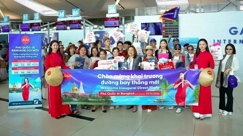 foreign airlines increase flights to phu quoc amid high travel demand picture 1
