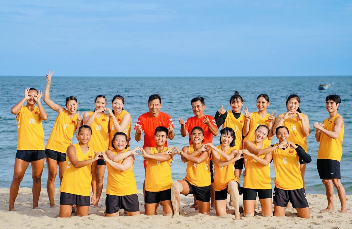 vietnam take 2025 asian women s beach handball championship trophy picture 1 vietnam take 2025 asian women s beach handball championship trophy picture 1