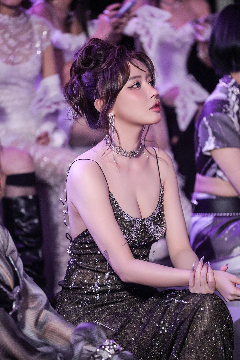 bich phuong thua nhan tung lo lang vi lon tuoi nhat trong dan em xinh hinh anh 1 bich phuong thua nhan tung lo lang vi lon tuoi nhat trong dan em xinh hinh anh 1