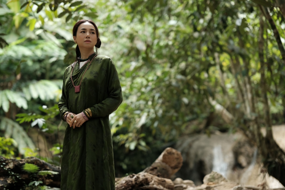 lat mat 8 can moc 100 ty, tham tu kien bat ngo vuon len dan dau phong ve hinh anh 3 lat mat 8 can moc 100 ty, tham tu kien bat ngo vuon len dan dau phong ve hinh anh 3
