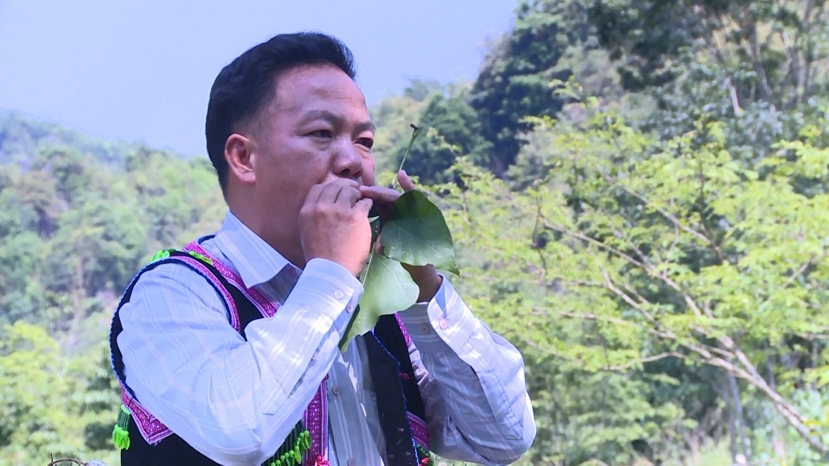 Độc đáo sáo và kèn lá của người mông ở lai châu hình ảnh 6 Doc dao sao va ken la cua nguoi mong o lai chau hinh anh 6