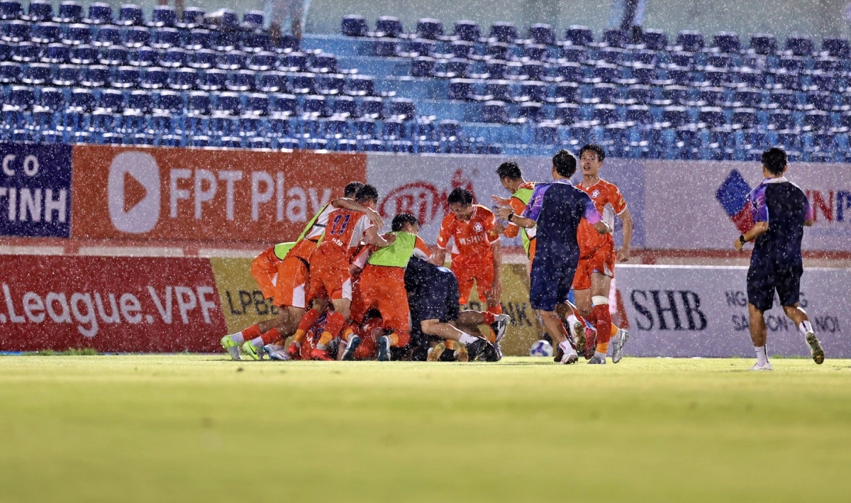 clb Đà nẵng có quyền tự quyết trên hành trình trụ hạng v-league 2024 2025 hình ảnh 1 clb Da nang co quyen tu quyet tren hanh trinh tru hang v-league 2024 2025 hinh anh 1
