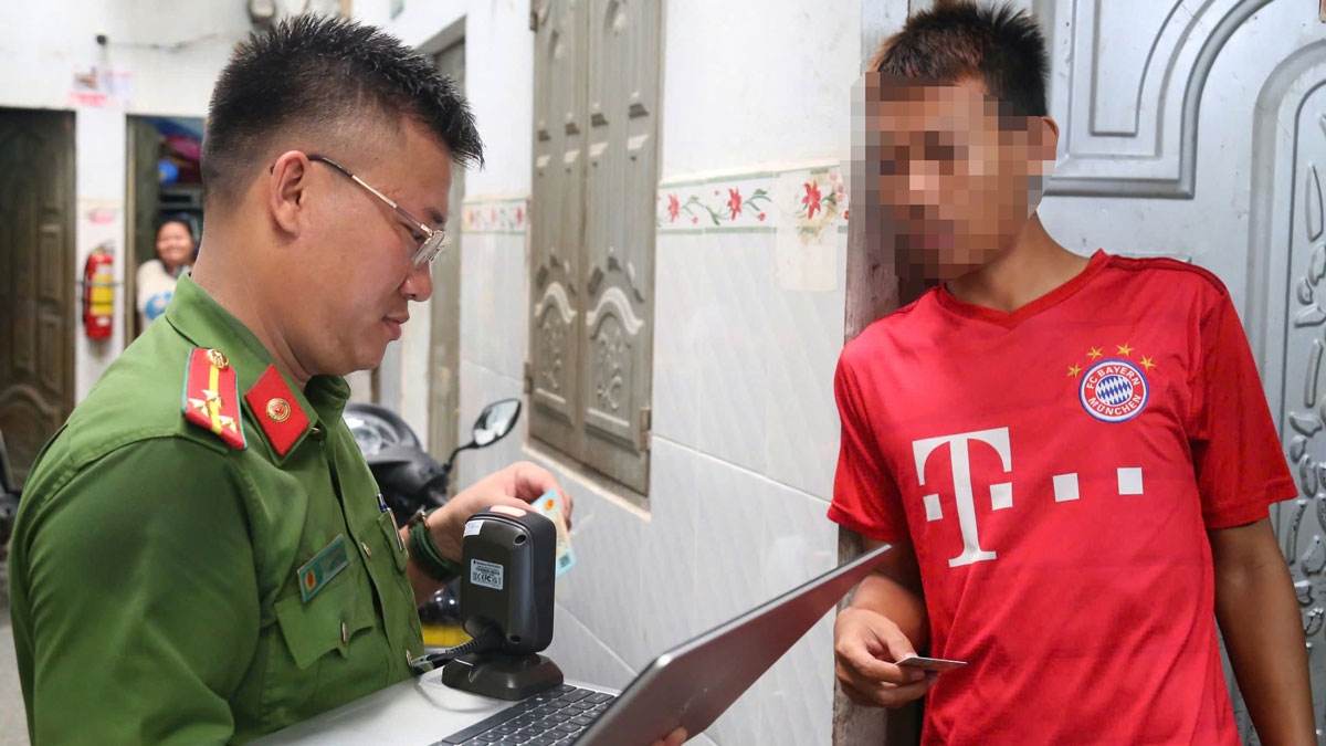Kiểm tra “nóng” các khu trọ, Công an Bình Dương phát hiện điều bất ngờ
