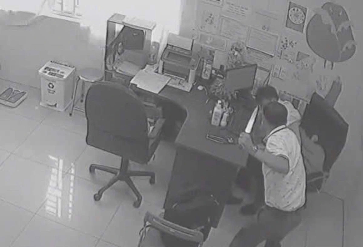 Bản tin tổng hợp: Bác sĩ tại Đồng Nai rút 2 con dao đâm đồng nghiệp vì mâu thuẫn