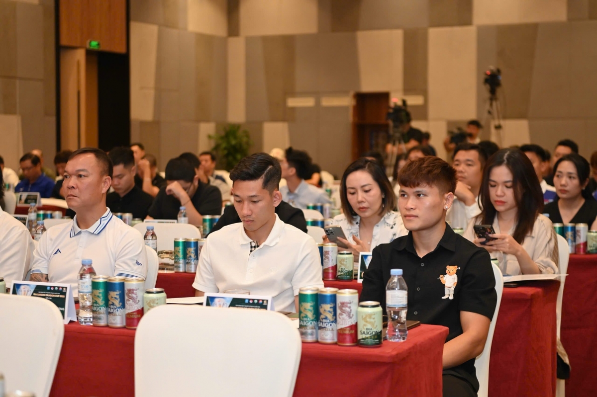 giải bóng đá 7 người vô địch quốc gia 2025- vpl-s6 khởi động, sẵn sàng đi vào lịch sử hình ảnh 2 giai bong da 7 nguoi vo dich quoc gia 2025- vpl-s6 khoi dong, san sang di vao lich su hinh anh 2