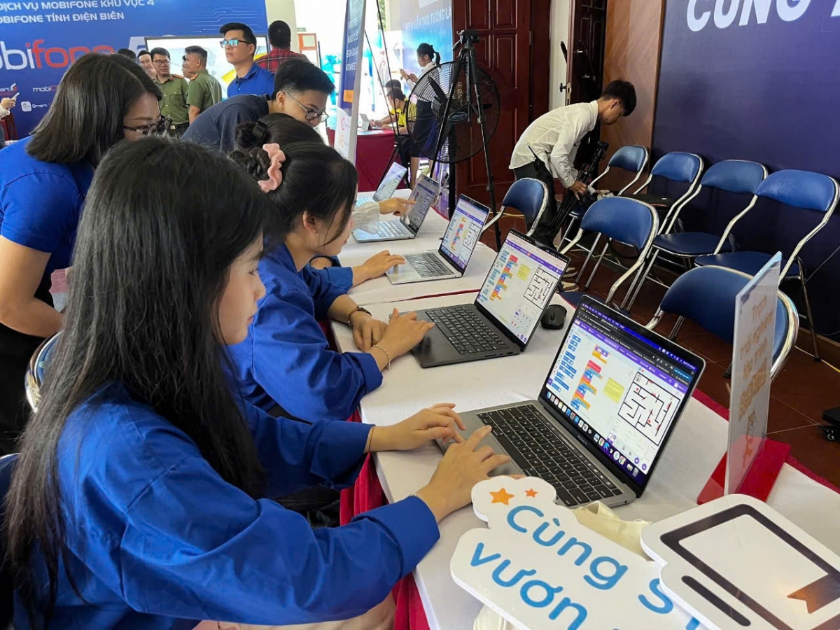 Điện biên phát động chiến dịch hành trình phủ ai và phong trào bình dân học vụ số hình ảnh 3 Dien bien phat dong chien dich hanh trinh phu ai va phong trao binh dan hoc vu so hinh anh 3