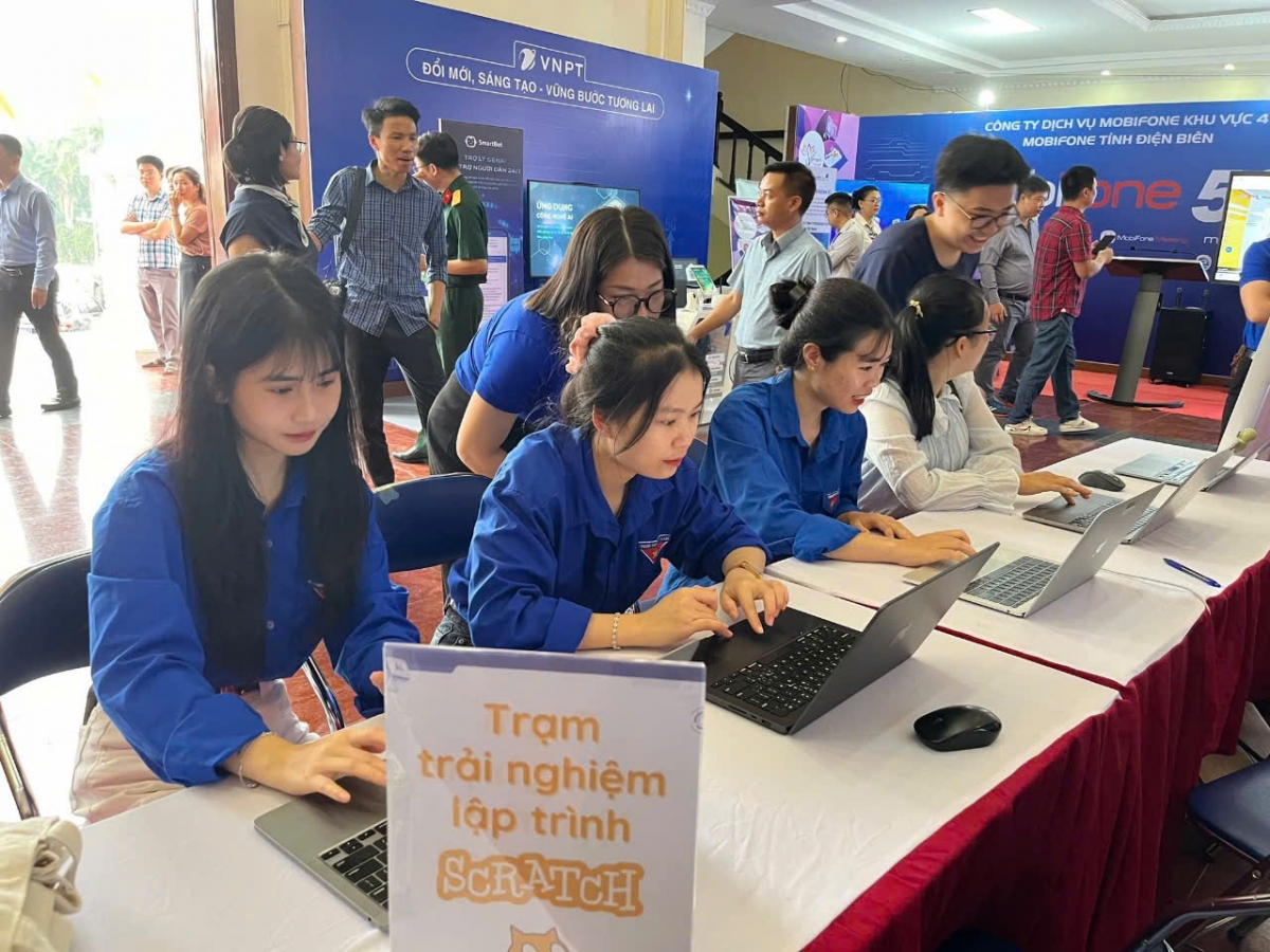 Điện biên phát động chiến dịch hành trình phủ ai và phong trào bình dân học vụ số hình ảnh 2 Dien bien phat dong chien dich hanh trinh phu ai va phong trao binh dan hoc vu so hinh anh 2