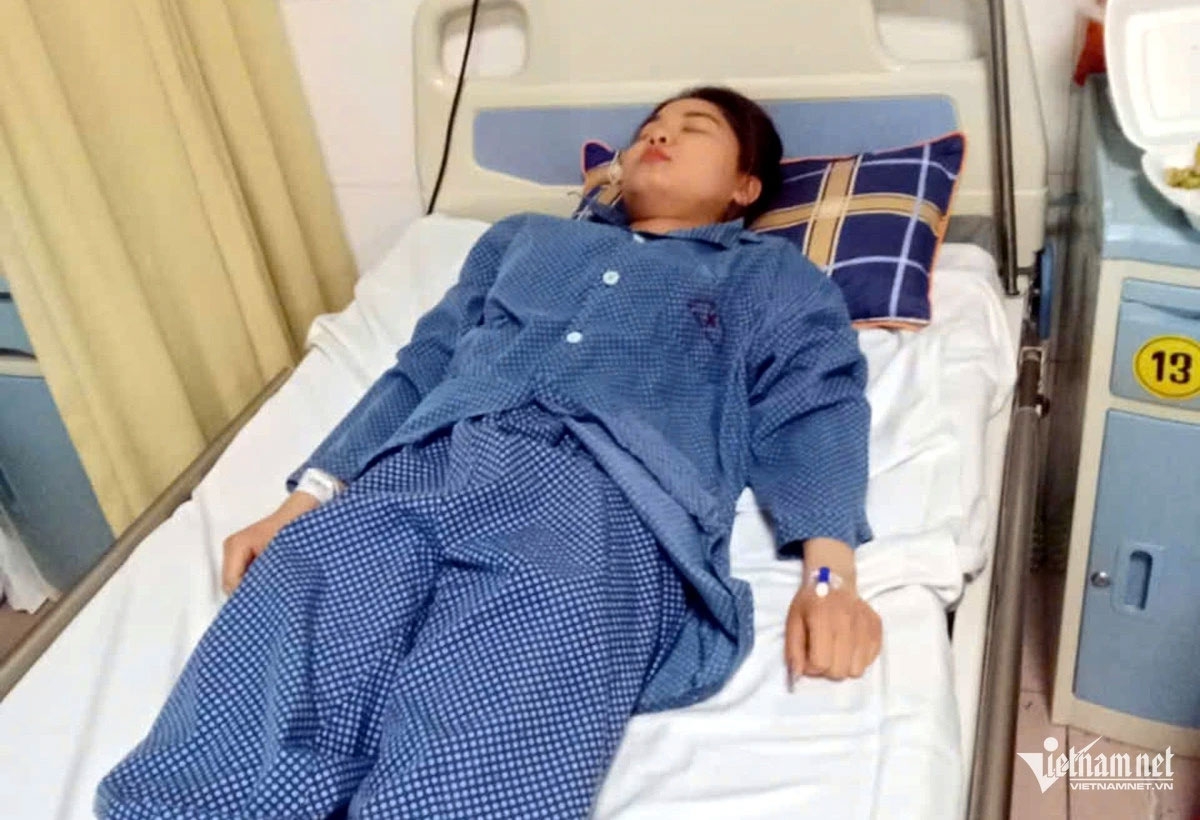 Tin nóng tổng hợp: Đình chỉ công tác cán bộ công an bị tố đánh cô gái 20 tuổi
