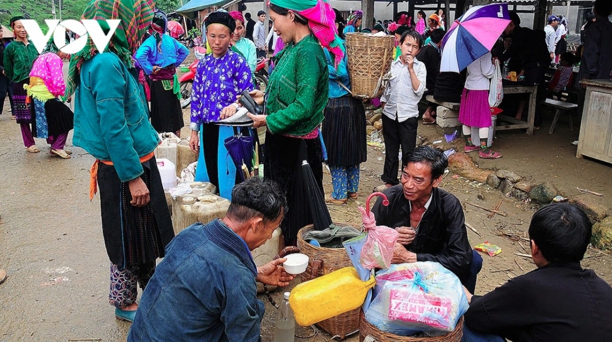 ethnic market in pho cao offers a glimpse into highland culture picture 18 ethnic market in pho cao offers a glimpse into highland culture picture 18