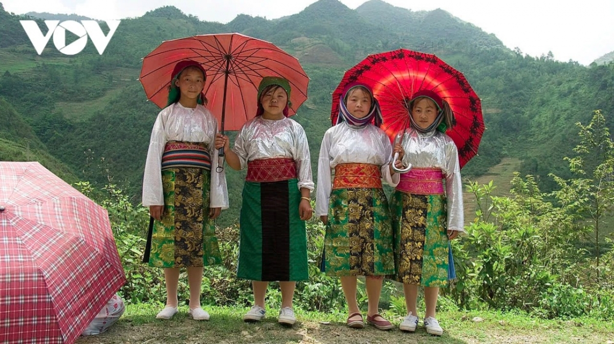 ethnic market in pho cao offers a glimpse into highland culture picture 4 ethnic market in pho cao offers a glimpse into highland culture picture 4