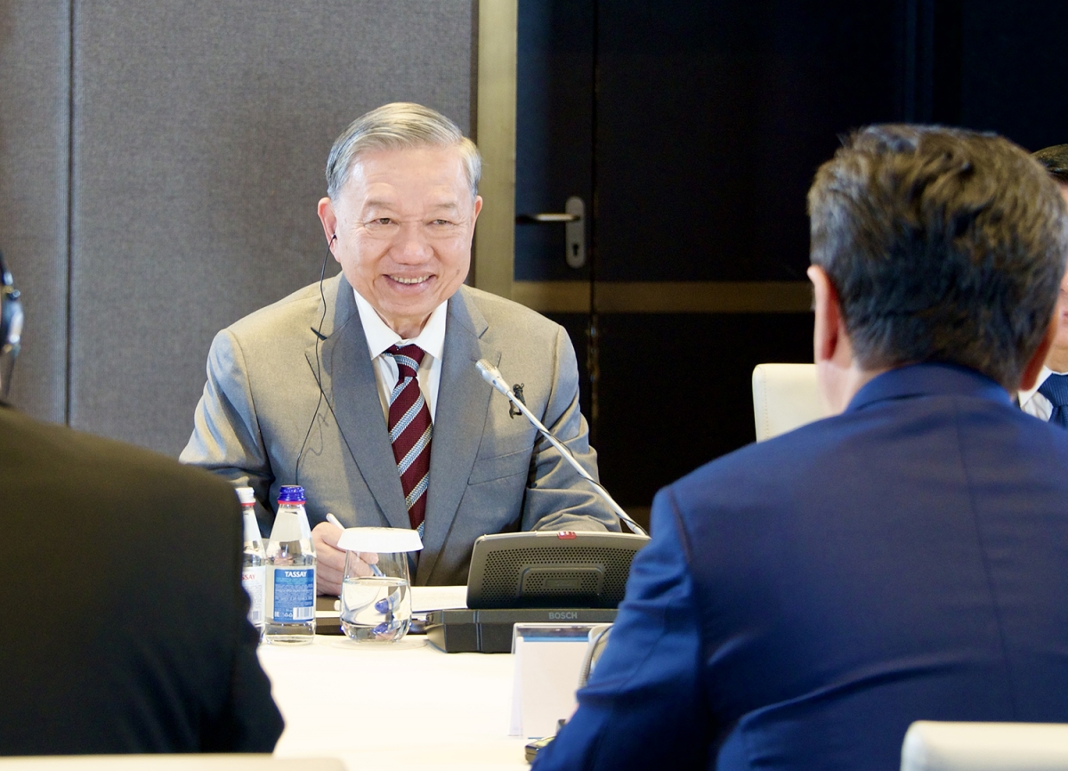 tong bi thu to lam hoi kien chu tich ha vien kazakhstan hinh anh 2