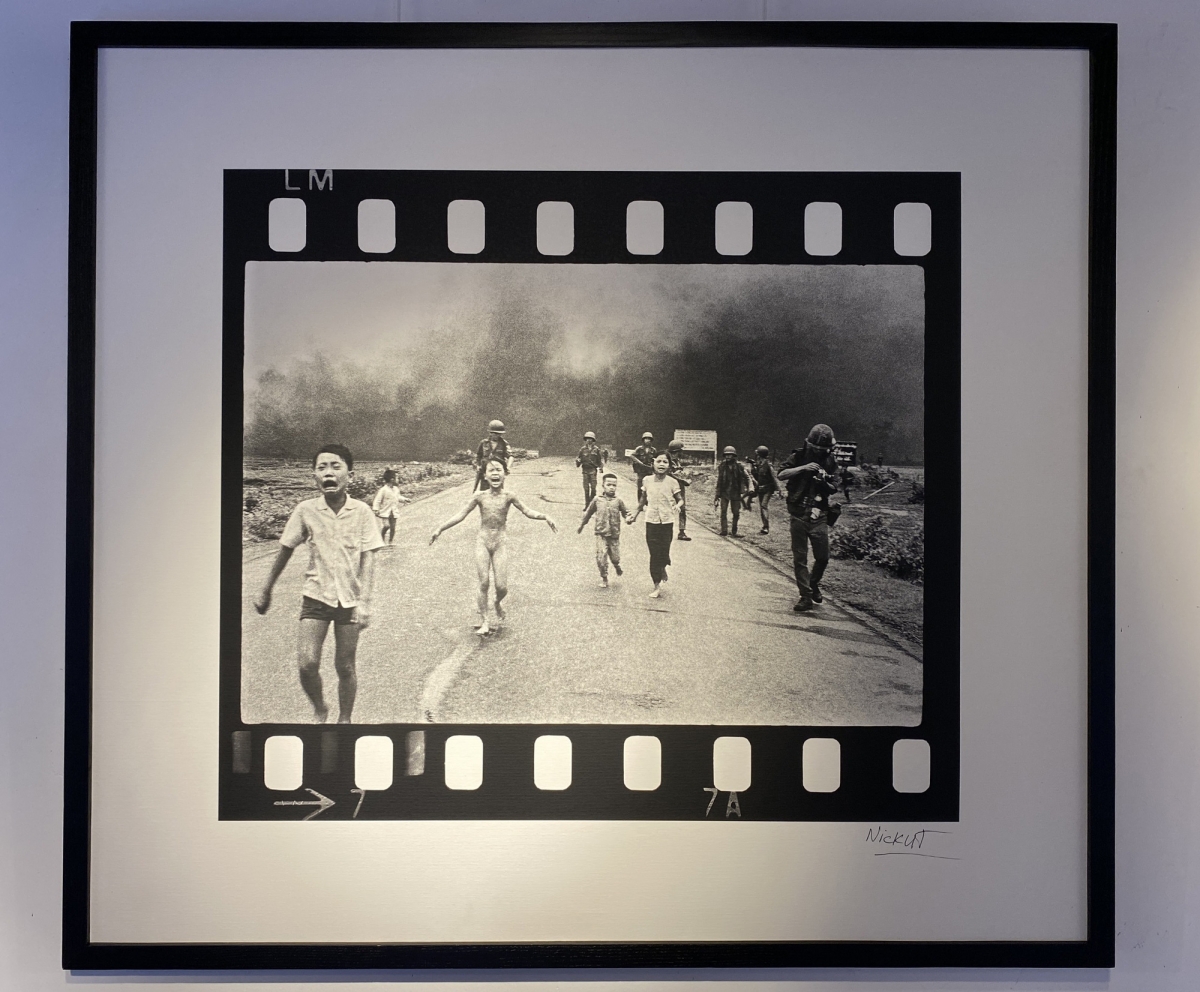 world press photo tạm ngừng ghi nhận tác giả bức ảnh em bé napalm hình ảnh 1 world press photo tam ngung ghi nhan tac gia buc anh em be napalm hinh anh 1