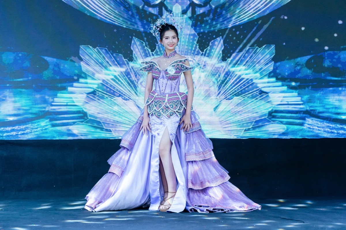 nhan sac co be 13 tuoi gianh quan quan sieu mau nhi toan nang 2025 hinh anh 2