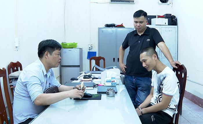 Khởi tố, bắt tạm giam 14 đối tượng mua bán người