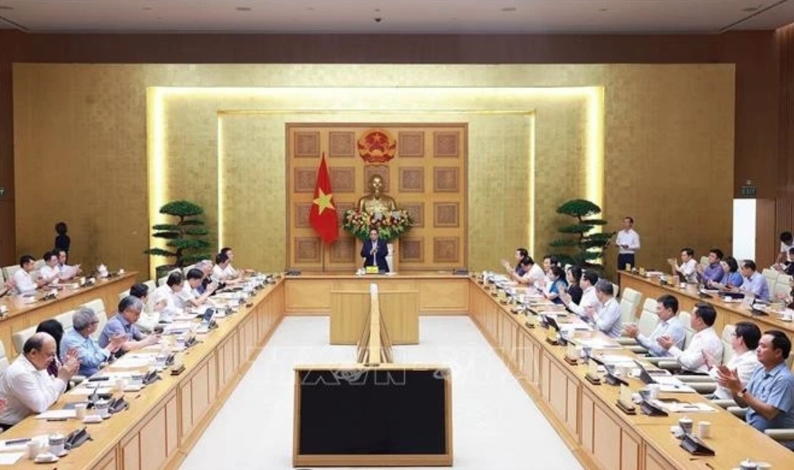 pm requests no limits to private economic sector development picture 1