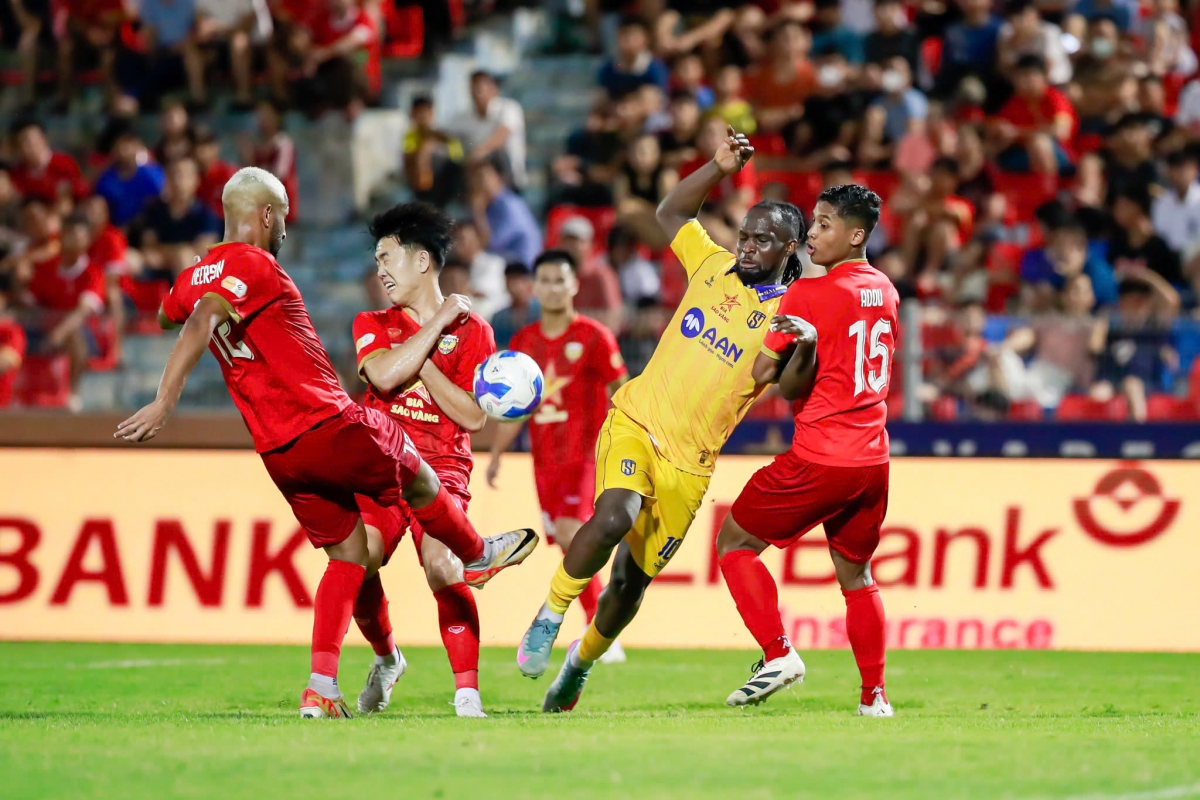 hà tĩnh từ vua hòa tới phao cứu sinh của các đội trụ hạng v-league 24 25 hình ảnh 1 ha tinh tu vua hoa toi phao cuu sinh cua cac doi tru hang v-league 24 25 hinh anh 1