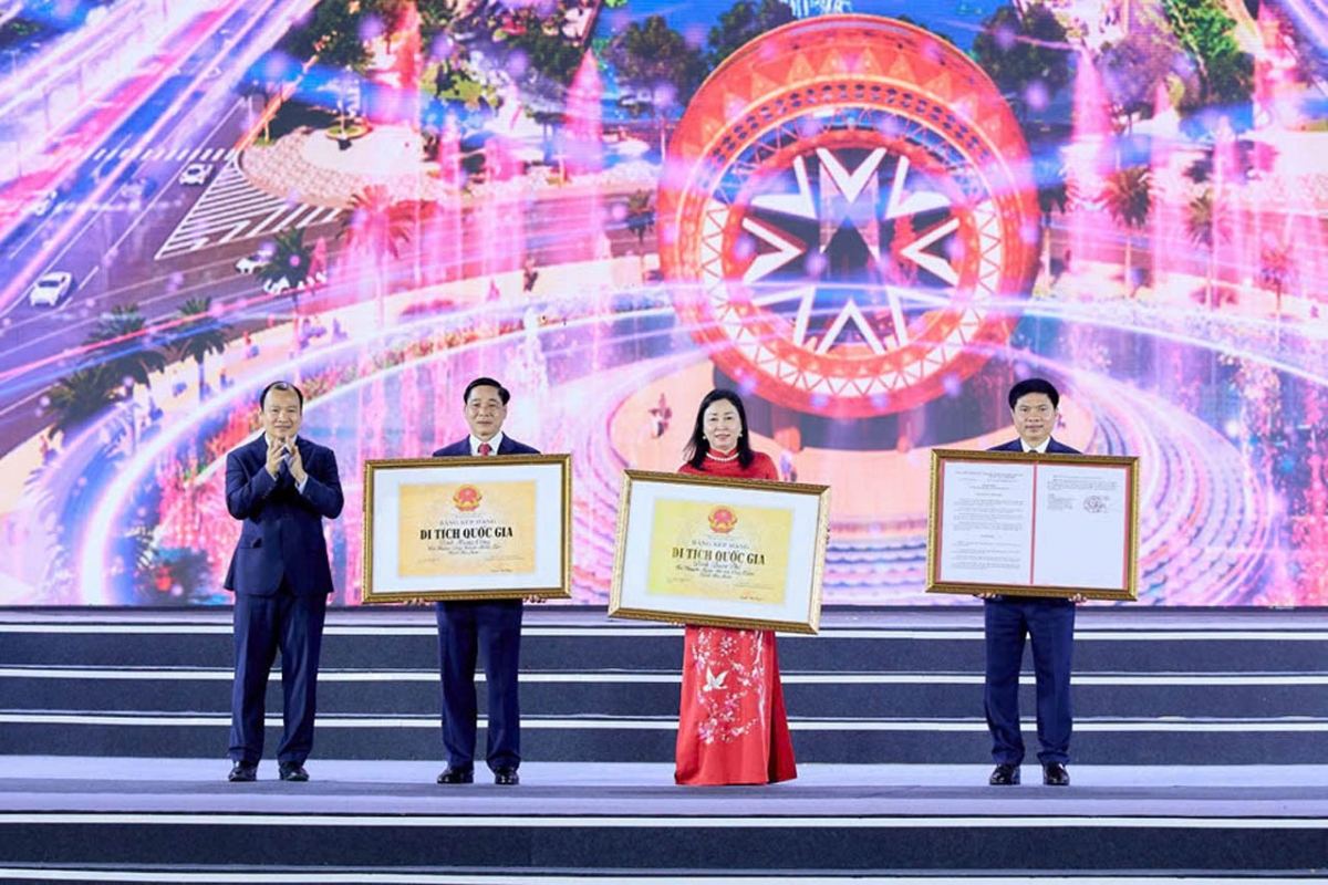 tuan le van hoa du lich ha nam 2025 ban hoa tau nghe thuat dinh cao hinh anh 2